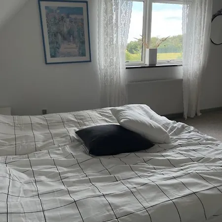 Charmerende Fritidshus Til Lej Gedser
